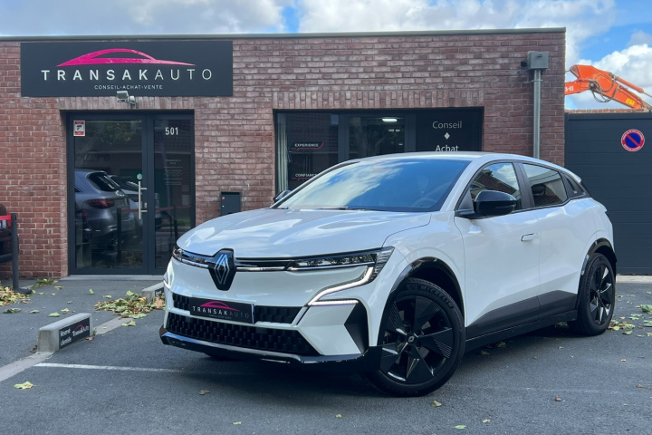 RENAULT MEGANE E-TECH