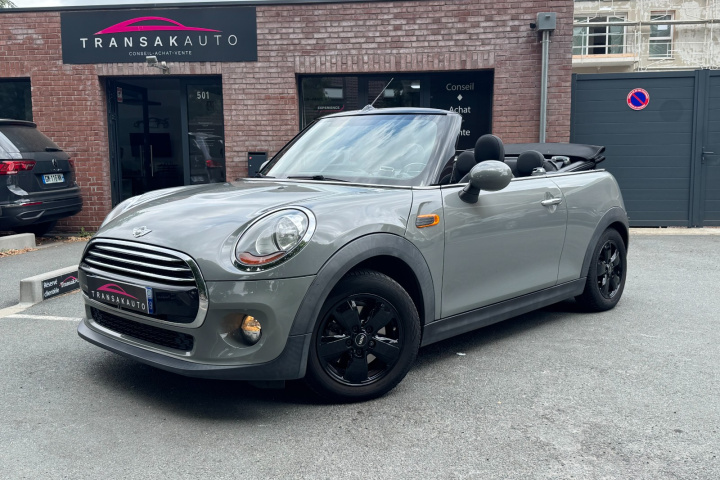 MINI CABRIOLET F57