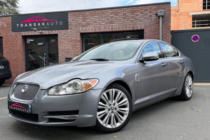 JAGUAR XF