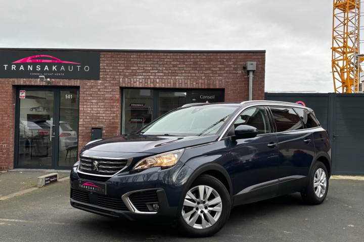 PEUGEOT 5008