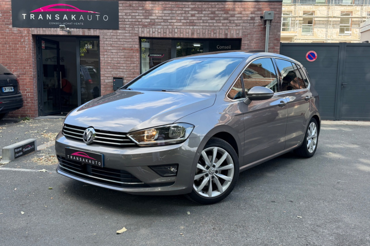 VOLKSWAGEN GOLF SPORTSVAN