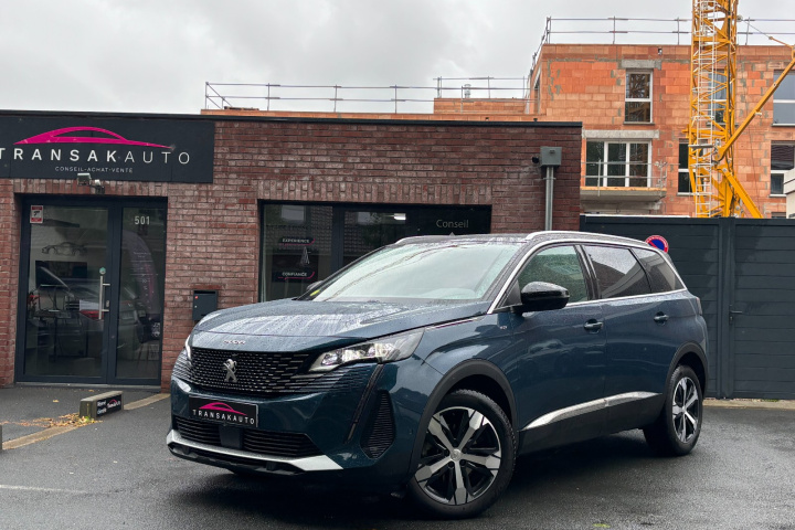 PEUGEOT 5008